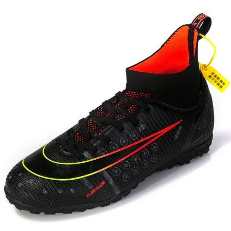 حذاء كرة قدم - أسود <br> <span class='text-color-warm'>سيتوفر قريباً</span>