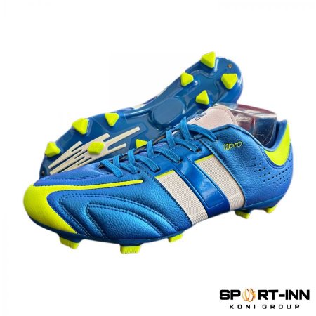 حذاء كرة قدم - أزرق
